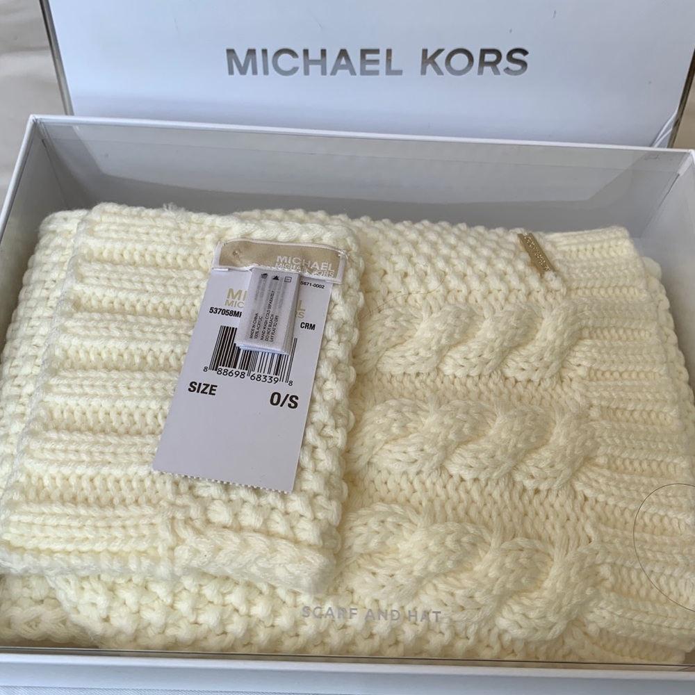 Michael Kors Hat and Scarf combo new with box/tag